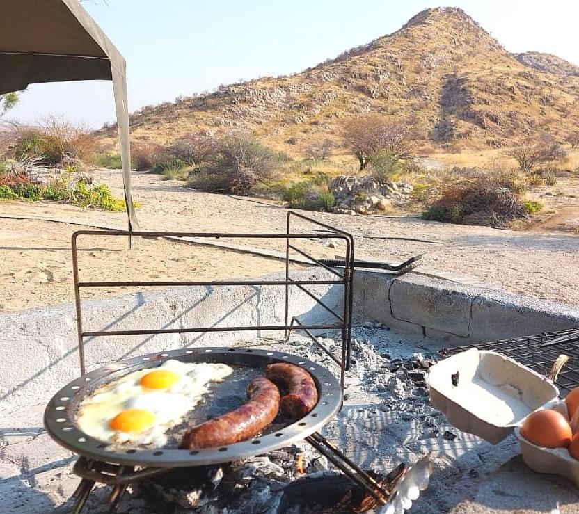 Achab Self Catering Tent Usakos Eksteriør bilde